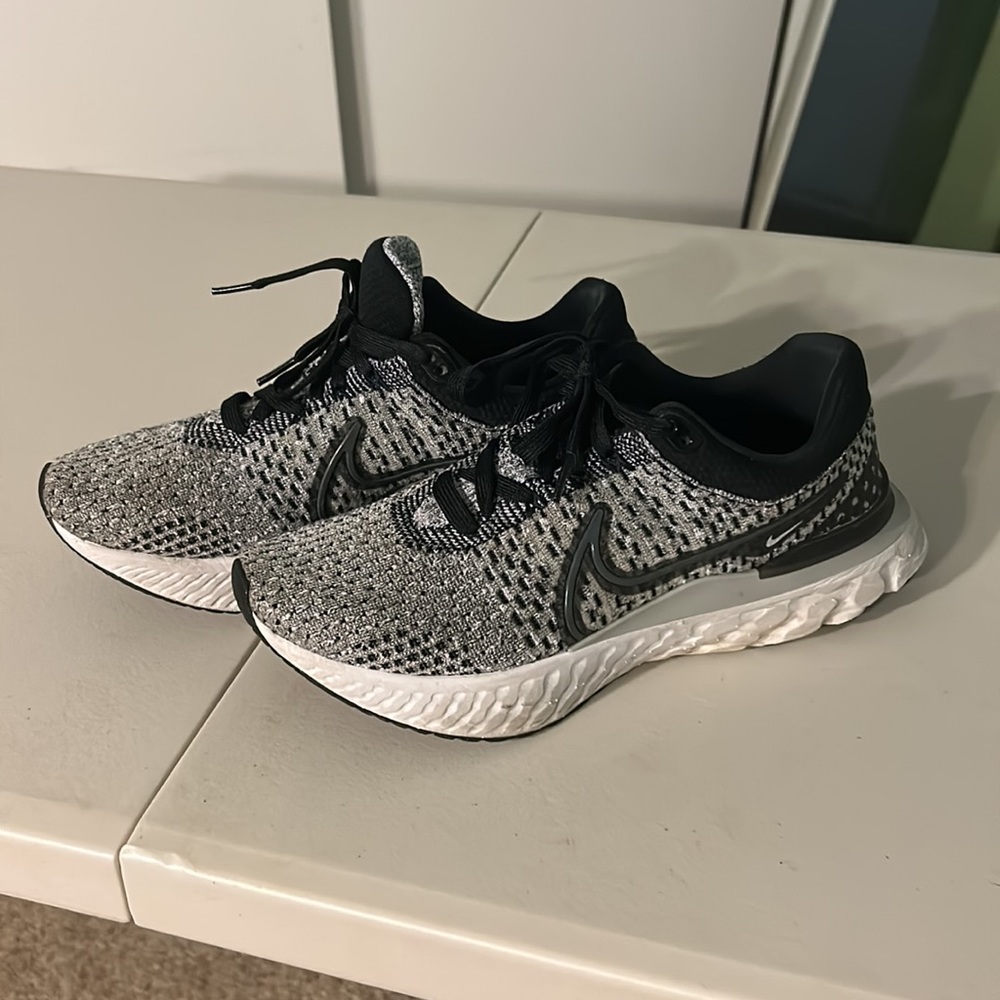 Nike React Infinity 3 Women's Road Running Shoes - size 10